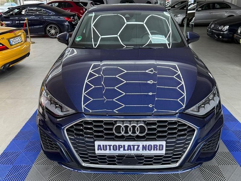 Gebraucht Audi A3 S-Line 116 PS (85 kW) 2021 Blau Limousine