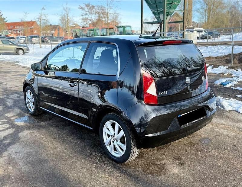 Gebraucht Seat Mii 60 PS (44 kW) 2014 Schwarz Kleinwagen