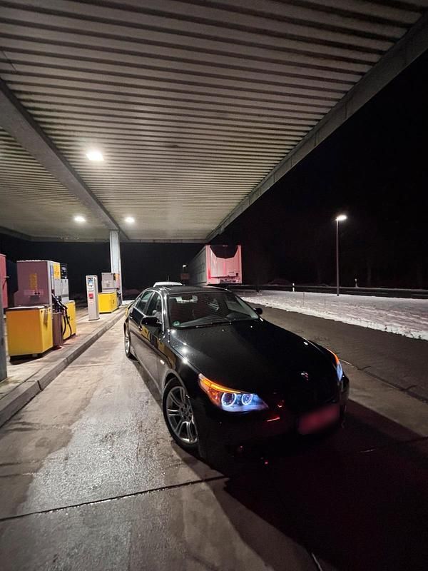 Gebraucht BMW 525 218 PS (160 kW) 2005 Schwarz Limousine