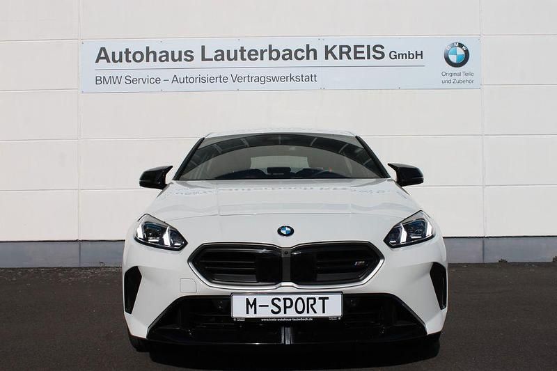 Gebraucht BMW M135 Performance 300 PS (220 kW) 2025 Weiß Kleinwagen