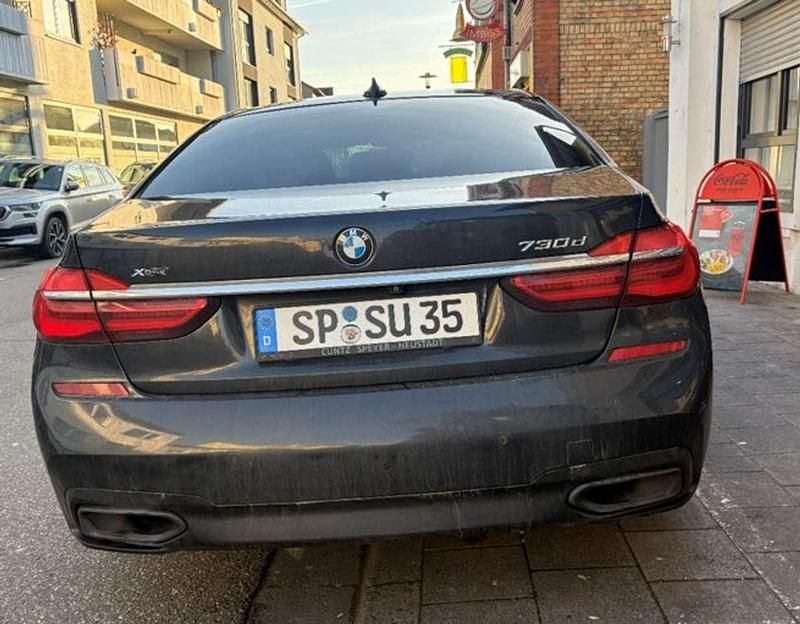 Gebraucht BMW 730 M Sport 265 PS (194 kW) 2017 Schwarz Limousine