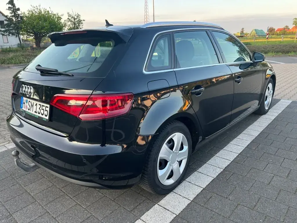 Gebraucht Audi A3 Ambiente 150 PS (110 kW) 2016 Schwarz Limousine