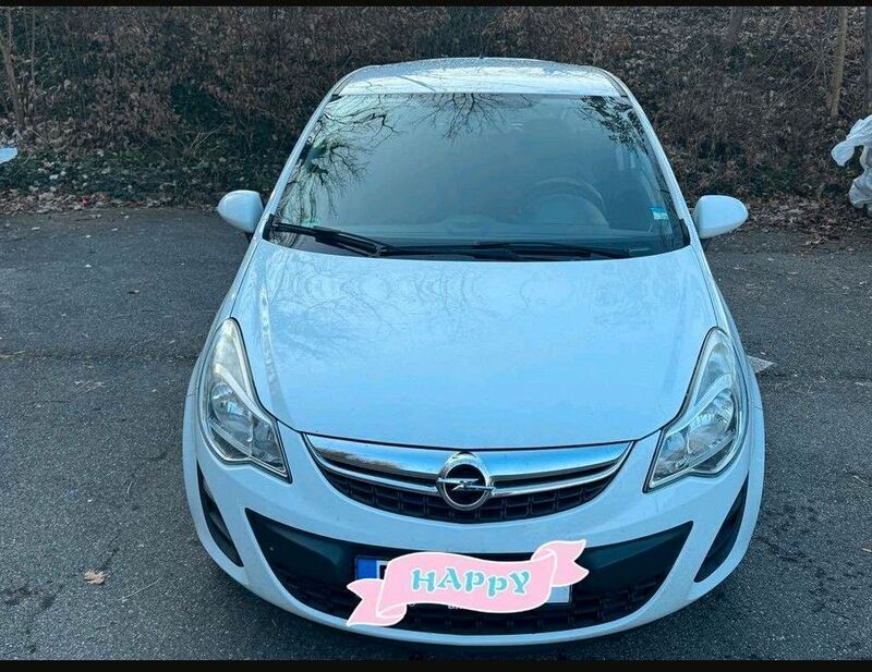 Weiß Gebraucht 2013 Opel Corsa Active Kleinwagen | 3.900 € (Fairer Preis) - Bild 1/4