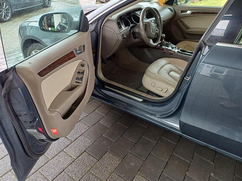 Gebraucht Audi A5 Sportback 180 PS (132 kW) 2010 Grau Kleinwagen