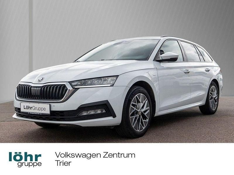 Weiß Gebraucht 2023 Skoda Octavia Tour Kombi | 22.980 € (Fairer Preis) - Bild 1/4