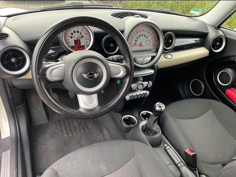 Gebraucht Mini ONE 90 PS (66 kW) 2009 Weiß Kleinwagen