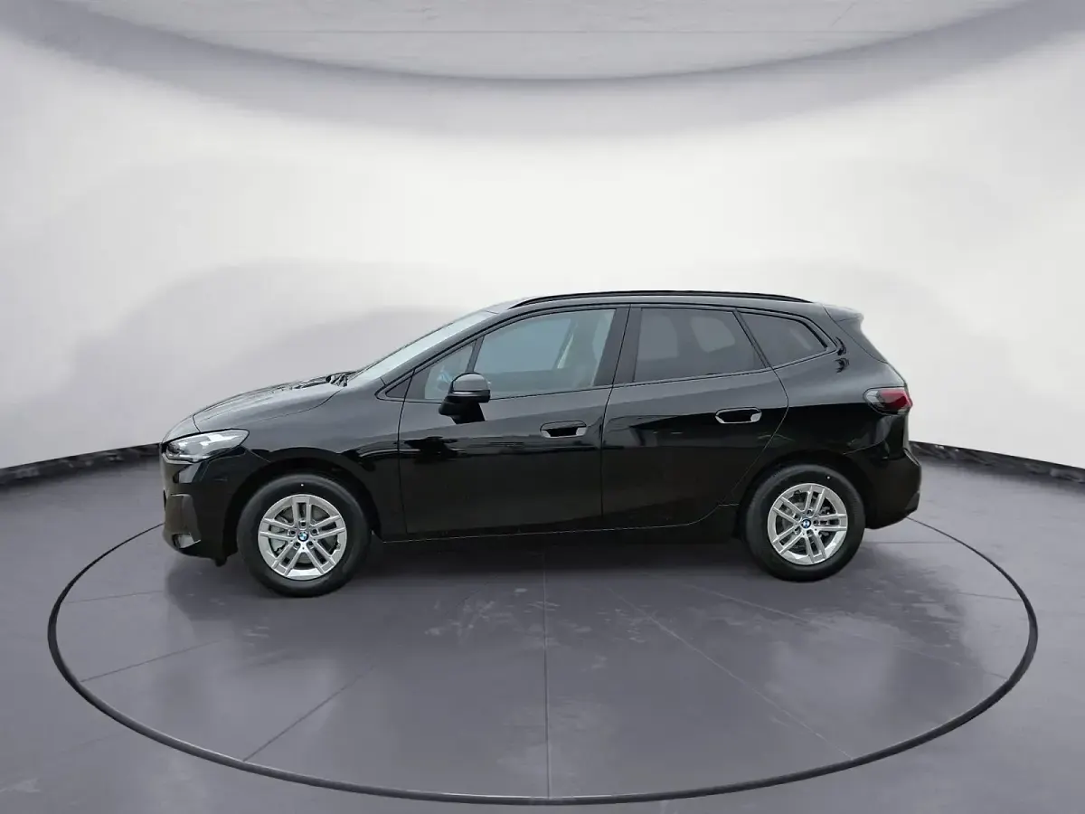 Gebraucht BMW 218 Active Tourer 136 PS (100 kW) 2026 Van / Kleinbus