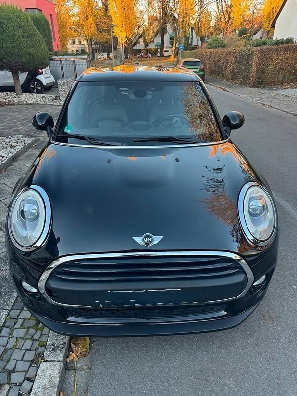 Second-hand Mini ONE 102 CP (75 kW) 2017 Negru Hatchback