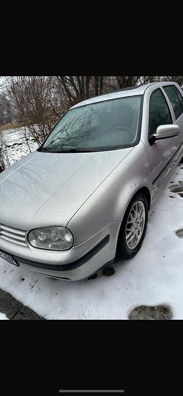Gebraucht VW Golf IV 105 PS (77 kW) 1998 Silber Kleinwagen
