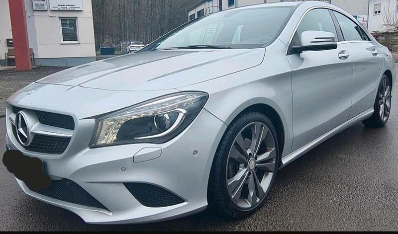 Gebraucht Mercedes CLA220 170 PS (125 kW) 2015 Silber Limousine