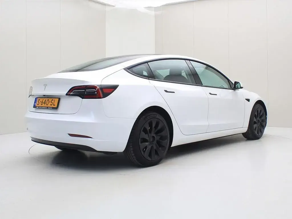 Occasion Tesla Model 3 Standard Range 225 kW (306 ch) 2023 Blanc Berline