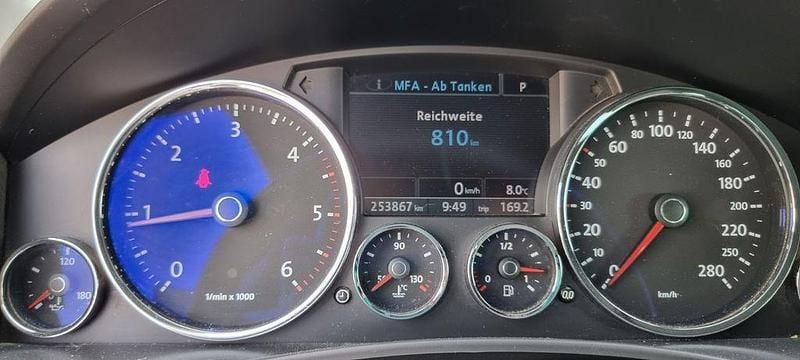 Gebraucht VW Touareg 224 PS (164 kW) 2007 Silber SUV