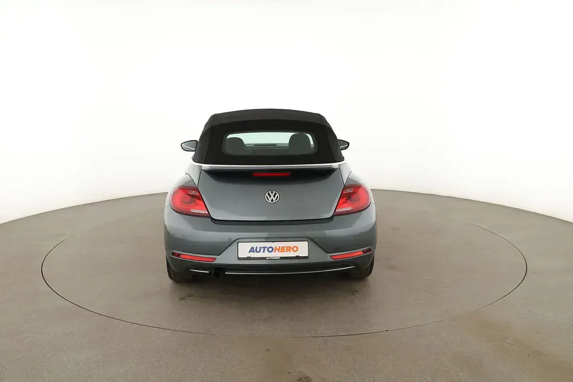 Gebraucht VW Beetle Sound 105 PS (77 kW) 2017 Grau Kleinwagen