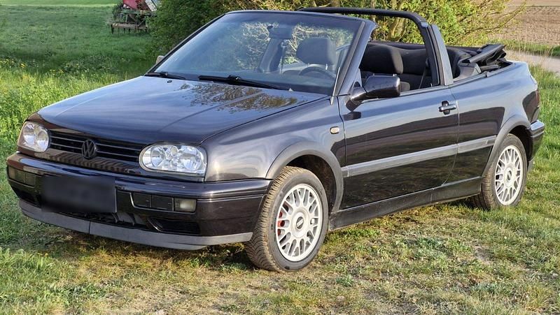 Gebraucht VW Golf Cabriolet 90 PS (66 kW) 1997 Schwarz Cabrio