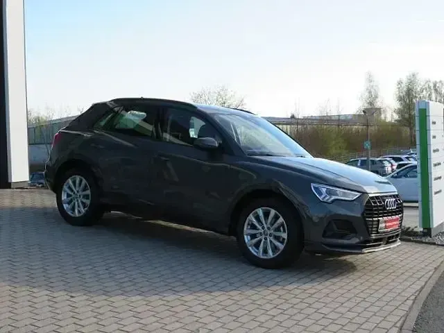 Gebraucht Audi Q3 Advanced 150 PS (110 kW) 2019 Grau SUV