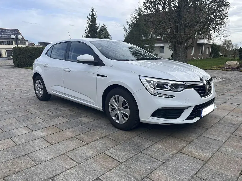 Gebraucht Renault Mégane III 101 PS (74 kW) 2016 Weiß Limousine