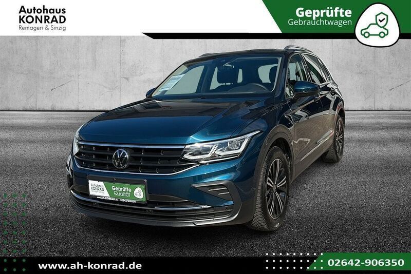 Blau Gebraucht 2024 VW Tiguan Move SUV | 39.490 € (Teuer) - Bild 1/4