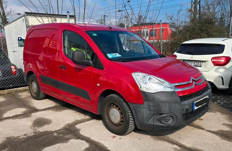Gebraucht Citroën Berlingo 90 PS (66 kW) 2009 Rot Van / Kleinbus