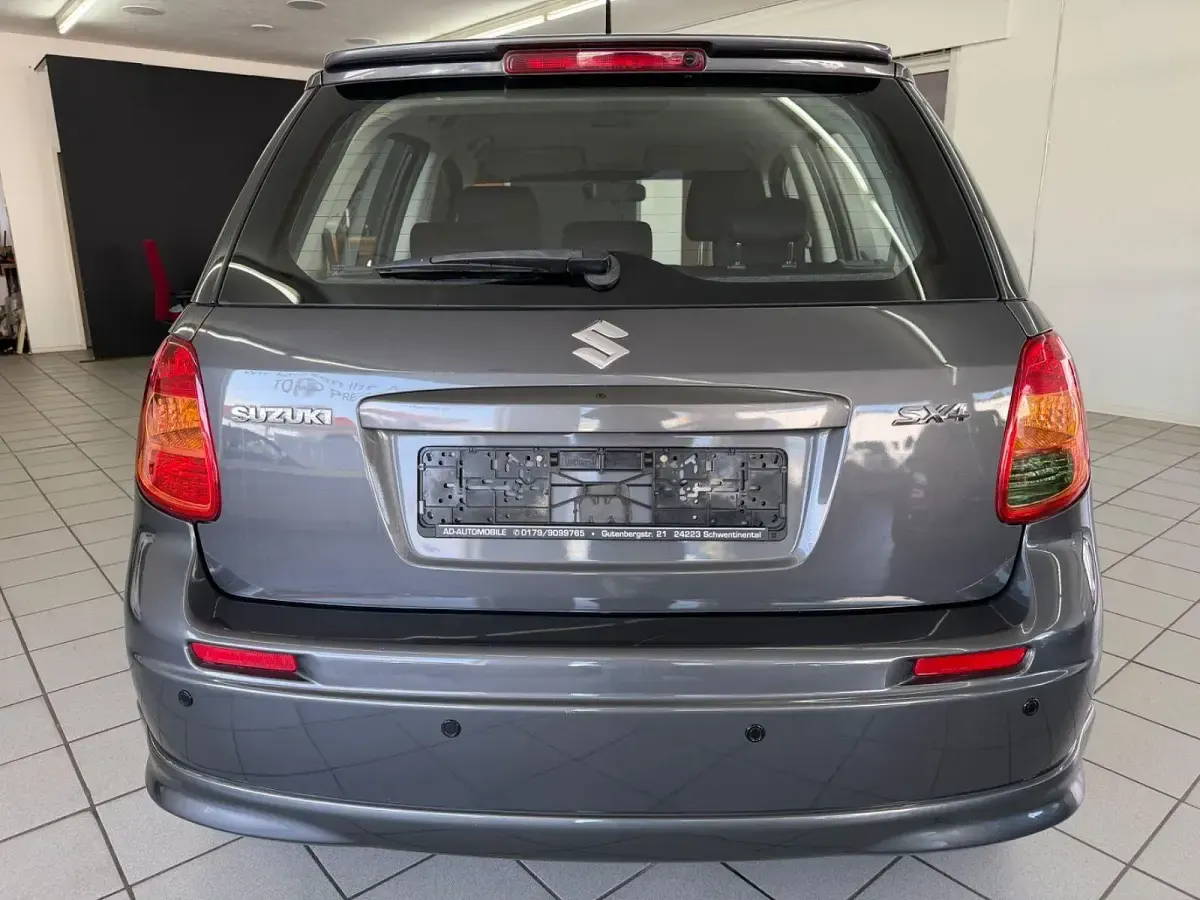 Gebraucht Suzuki SX4 Comfort 120 PS (88 kW) 2009 Grau Kleinwagen