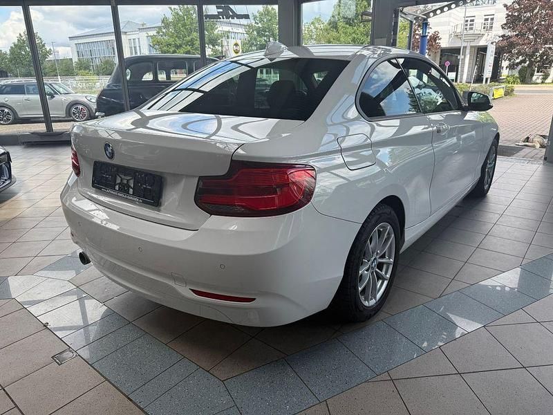 Gebraucht BMW 218 Advantage 136 PS (100 kW) 2019 Weiß Coupé