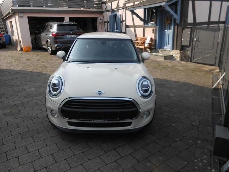 Weiß Gebraucht 2019 Mini ONE Kleinwagen | 11.989 € (Guter Preis) - Bild 1/4