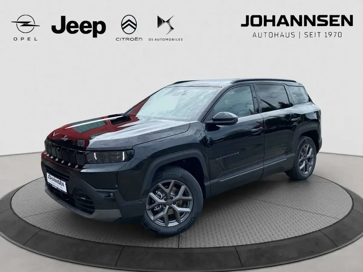 Neu Jeep Compass 145 PS (106 kW) 2026 Schwarz vulcano SUV