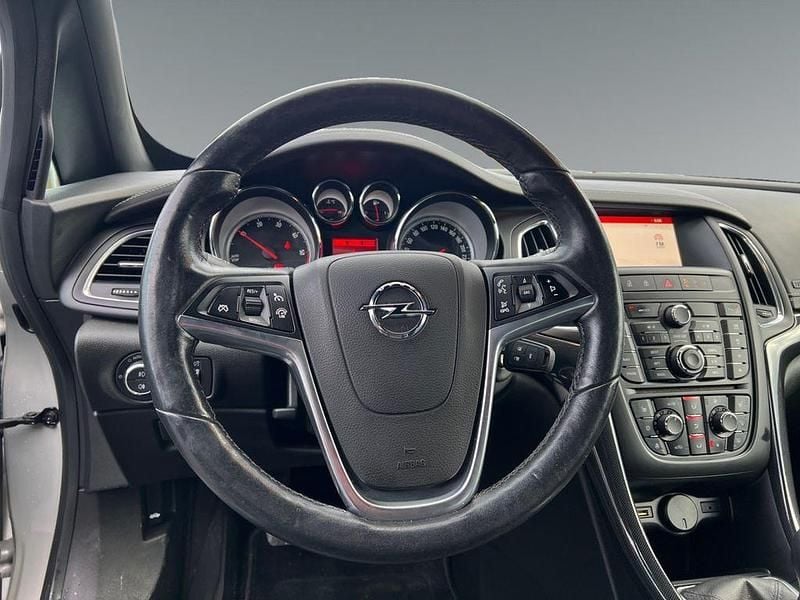 Gebraucht Opel Cascada Edition 170 PS (125 kW) 2016 Silber Cabrio