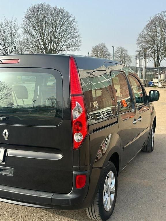 Gebraucht Renault Kangoo Authentique 106 PS (77 kW) 2011 Schwarz Van / Kleinbus