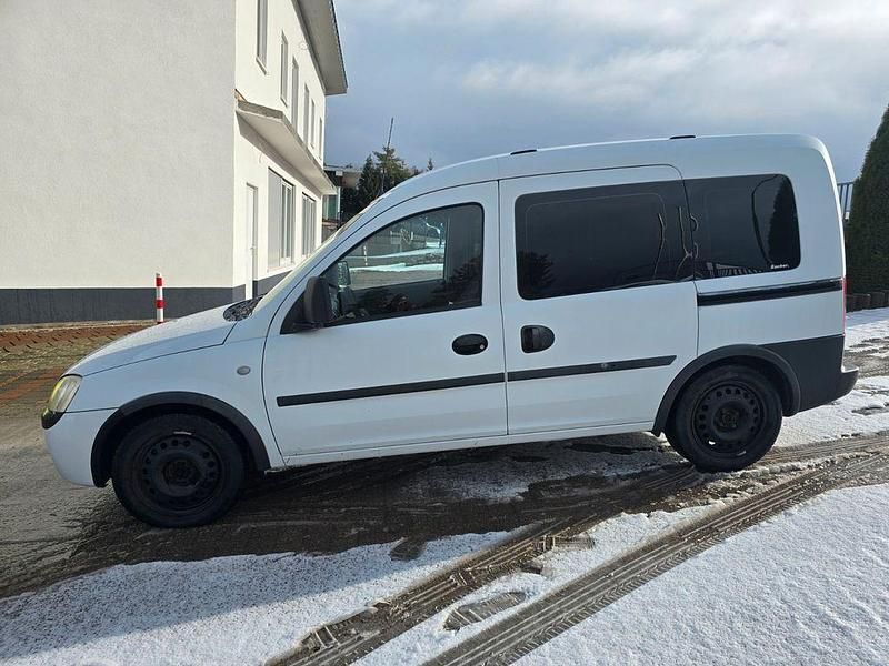 Gebraucht Opel Combo Basis 97 PS (71 kW) 2006 Weiß Van / Kleinbus