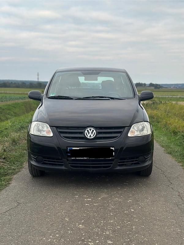 Second-hand VW Fox 55 CP (40 kW) 2006 Negru Hatchback