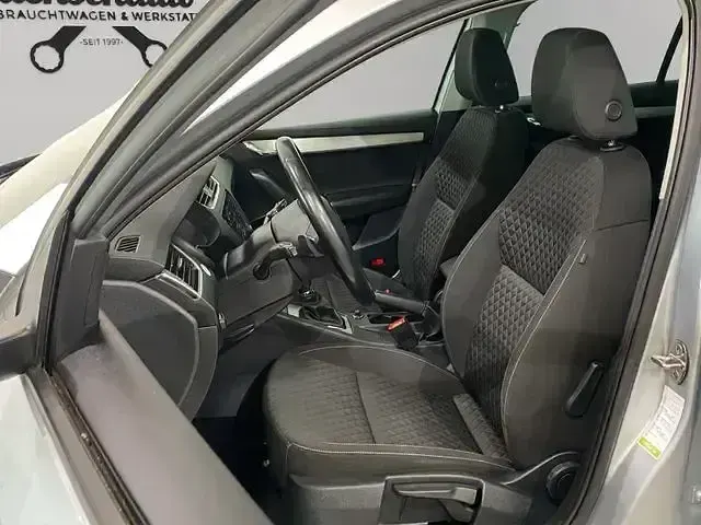 Gebraucht Skoda Octavia Drive 150 PS (110 kW) 2017 Silber Kombi