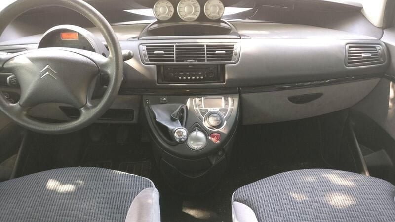 Schwarz Gebraucht 2009 Citroën C8 Tendance Van / Kleinbus | 1.300 € - Bild 1/4