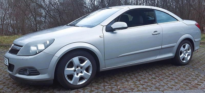Gebraucht Opel Astra Cabriolet 105 PS (77 kW) 2007 Cabrio