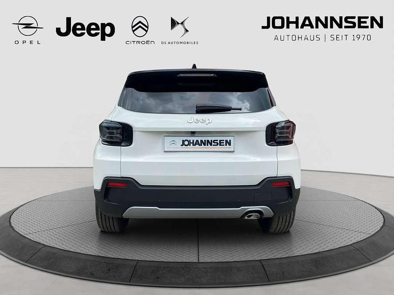 Neu Jeep Avenger Summit 110 PS (80 kW) 2025 Schwarz SUV