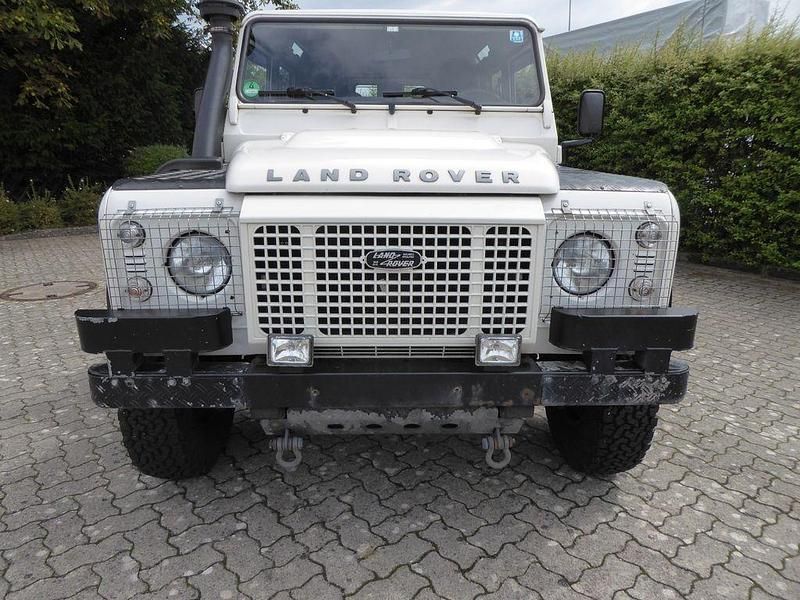 Gebraucht Land Rover Defender 122 PS (89 kW) 2008 Weiß SUV
