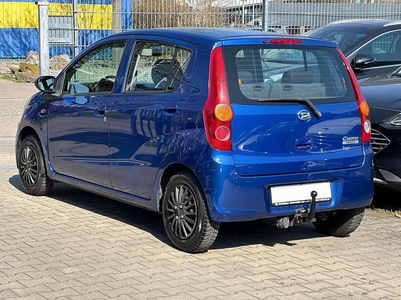 Gebraucht Daihatsu Cuore 69 PS (50 kW) 2008 Blaumet. Kleinwagen