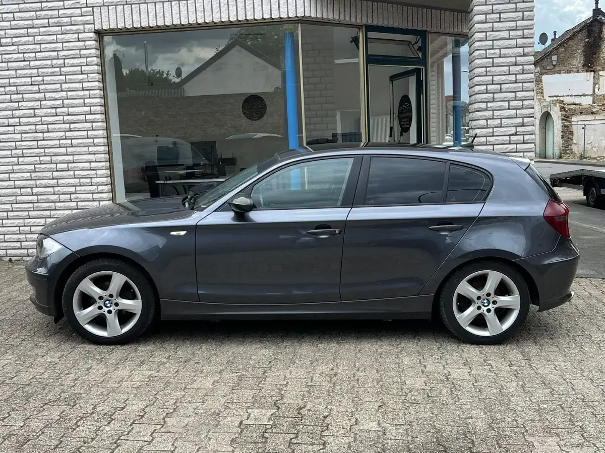 Gebraucht BMW 116 Sport Line 122 PS (89 kW) 2008 Grau Kleinwagen