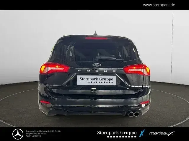 Gebraucht Ford Focus ST 125 PS (91 kW) 2019 Schwarz Limousine