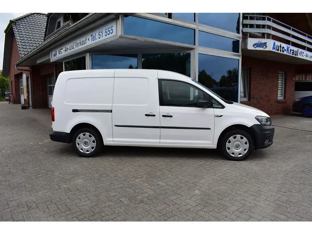 Używany VW Caddy Maxi 102 KM (75 kW) 2020 Biały Minivan