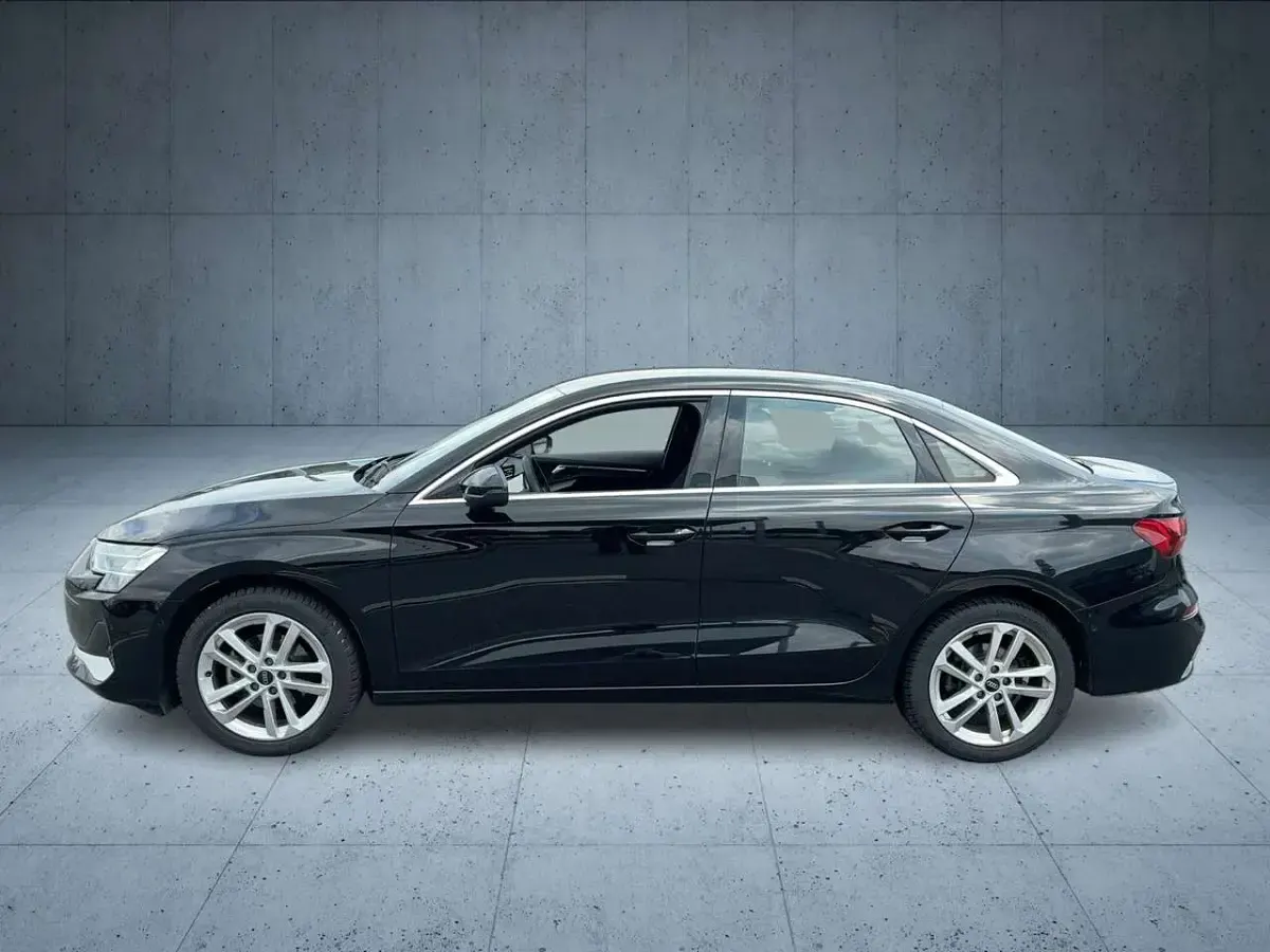 Gebraucht Audi A3 Advanced 150 PS (110 kW) 2025 Mythosschwarz metallic Limousine