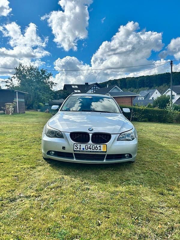 Silber Gebraucht 2005 BMW 535 Kombi | 6.500 € (Fairer Preis) - Bild 1/4