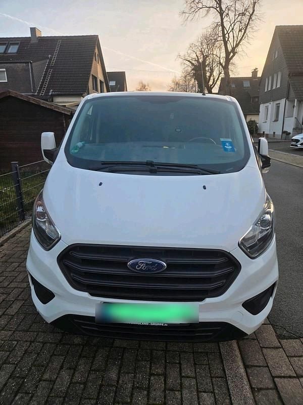 Gebraucht Ford Transit Custom Basis 170 PS (125 kW) 2018 Weiß Van