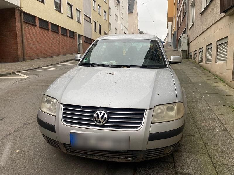 Gebraucht VW Passat Comfortline 101 PS (74 kW) 2004 Silber Kombi