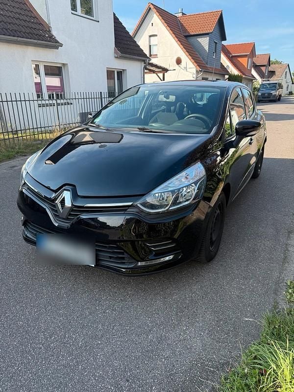Schwarz Gebraucht 2019 Renault Clio IV LIMITED Kleinwagen | 8.690 € (Guter Preis) - Bild 1/4