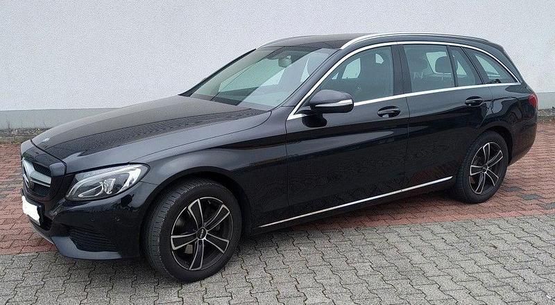 Schwarz Gebraucht 2015 Mercedes C220 Kombi | 13.000 € (Guter Preis) - Bild 1/4