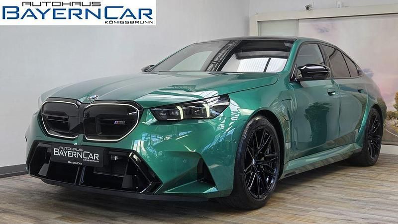 Gebraucht BMW M5 Performance 727 PS (534 kW) 2025 (0c4g) isle of man green Limousine