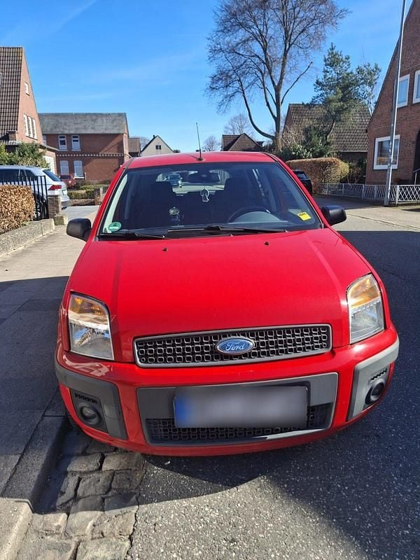 Gebraucht Ford Fusion 80 PS (58 kW) 2008 Rot Kleinwagen