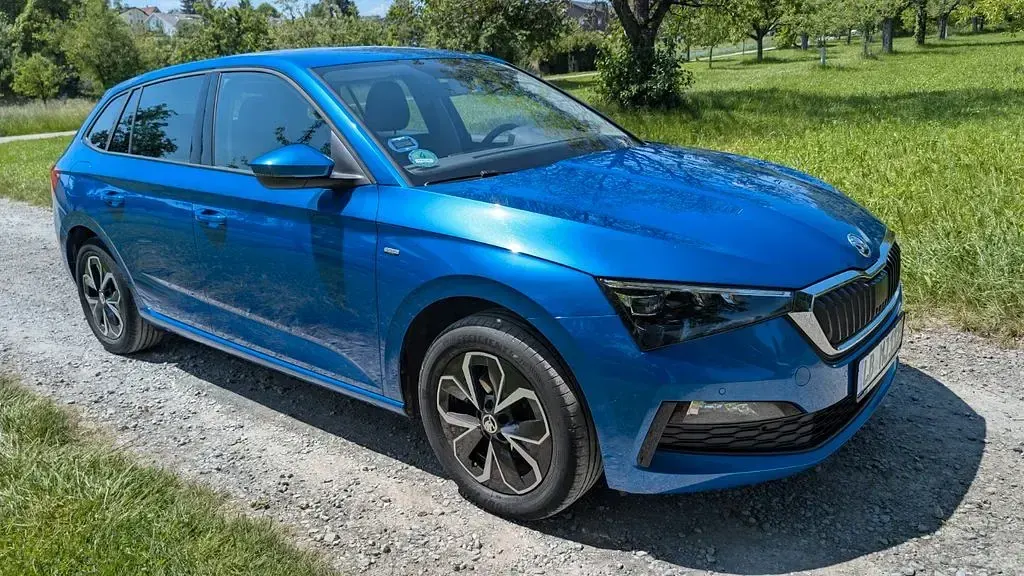Gebraucht Skoda Scala Drive 150 PS (110 kW) 2020 Blau Kleinwagen