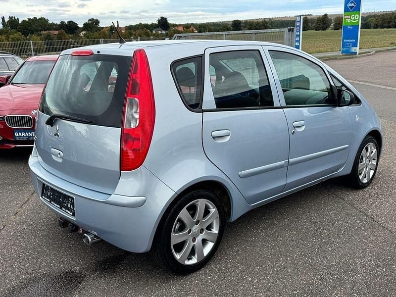 Gebraucht Mitsubishi Colt Instyle 109 PS (80 kW) 2004 Blau Limousine
