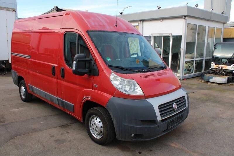 Rot Gebraucht 2011 Fiat Ducato Van | 5.800 € - Bild 1/4